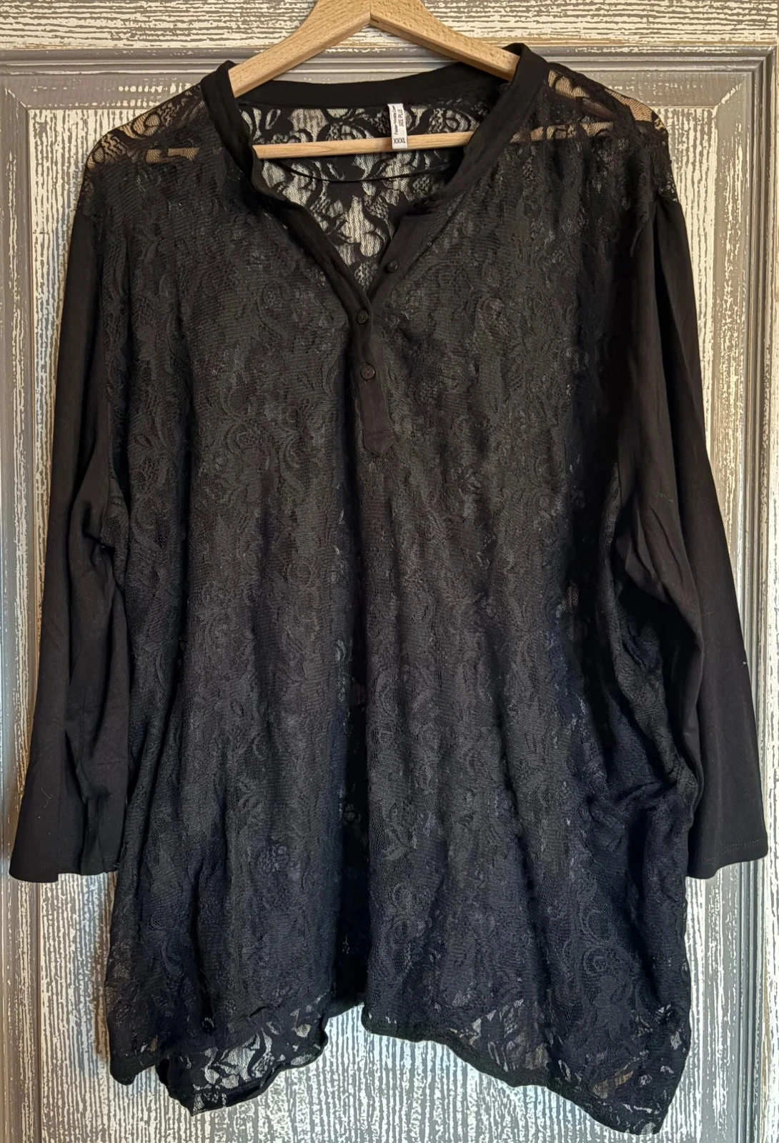 Blouse en dentelle noire